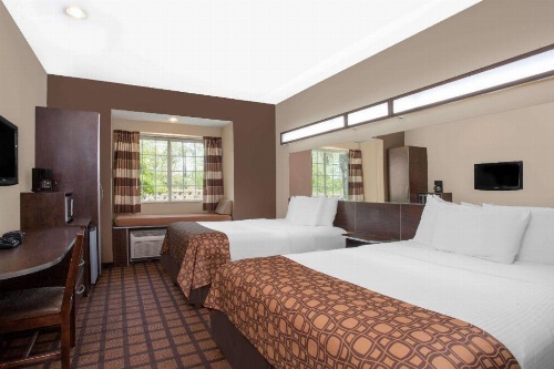 Microtel Inn & Suites By Wyndham Columbia/At Fort Jackson image 8